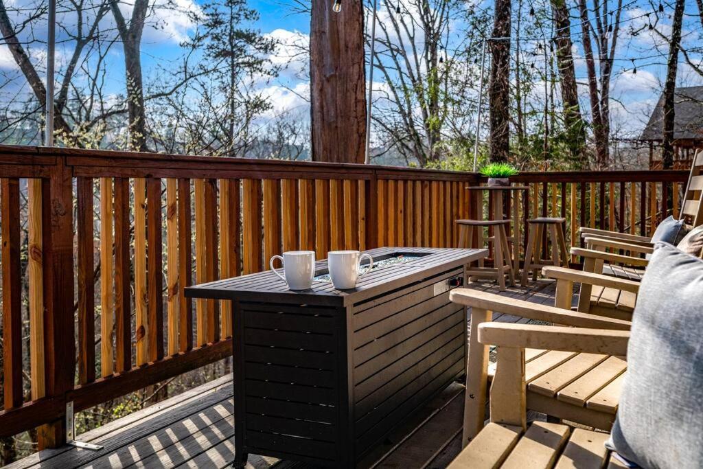 The Family Stone Luxe Cabin Sleeps 12 Hot Tub Dogfriendly Dollywood Pigeon Forge Luaran gambar