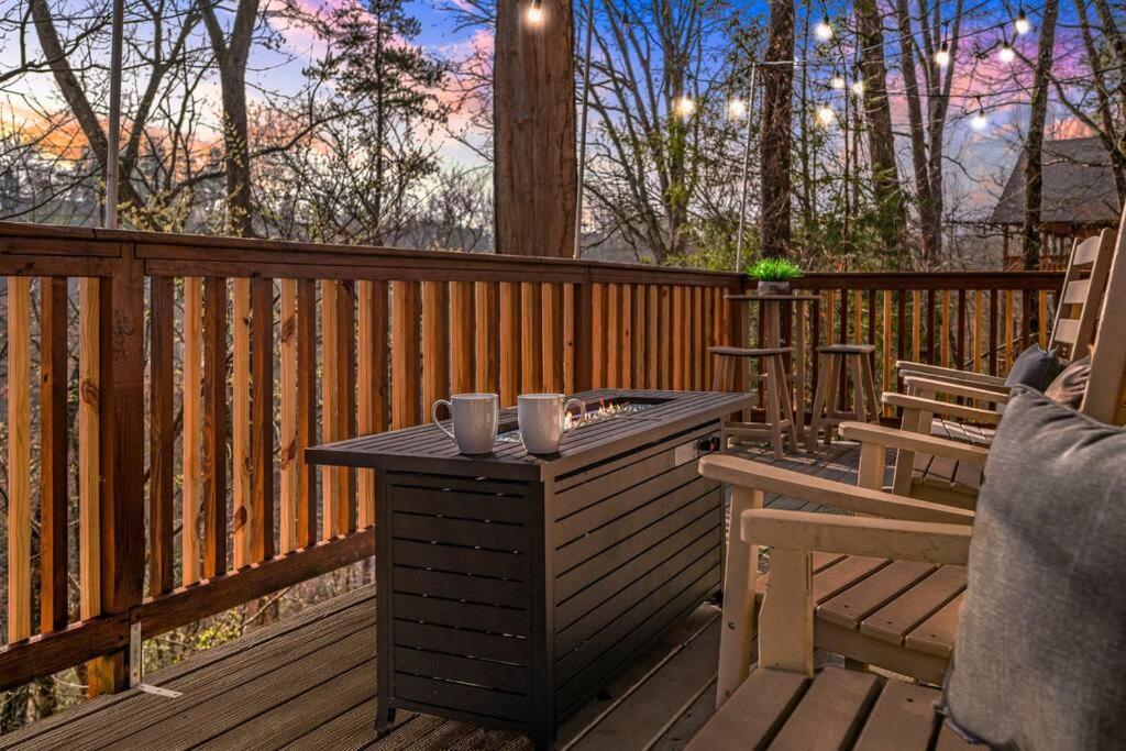The Family Stone Luxe Cabin Sleeps 12 Hot Tub Dogfriendly Dollywood Pigeon Forge Luaran gambar