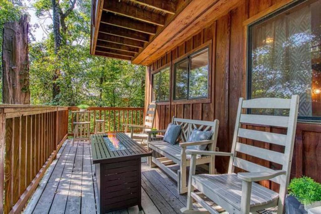 The Family Stone Luxe Cabin Sleeps 12 Hot Tub Dogfriendly Dollywood Pigeon Forge Luaran gambar