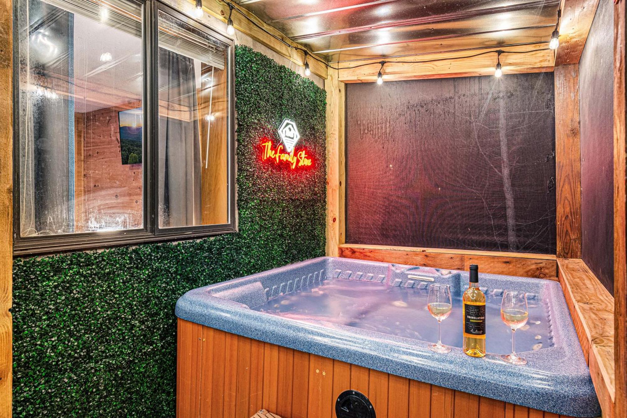 The Family Stone Luxe Cabin Sleeps 12 Hot Tub Dogfriendly Dollywood Pigeon Forge Luaran gambar