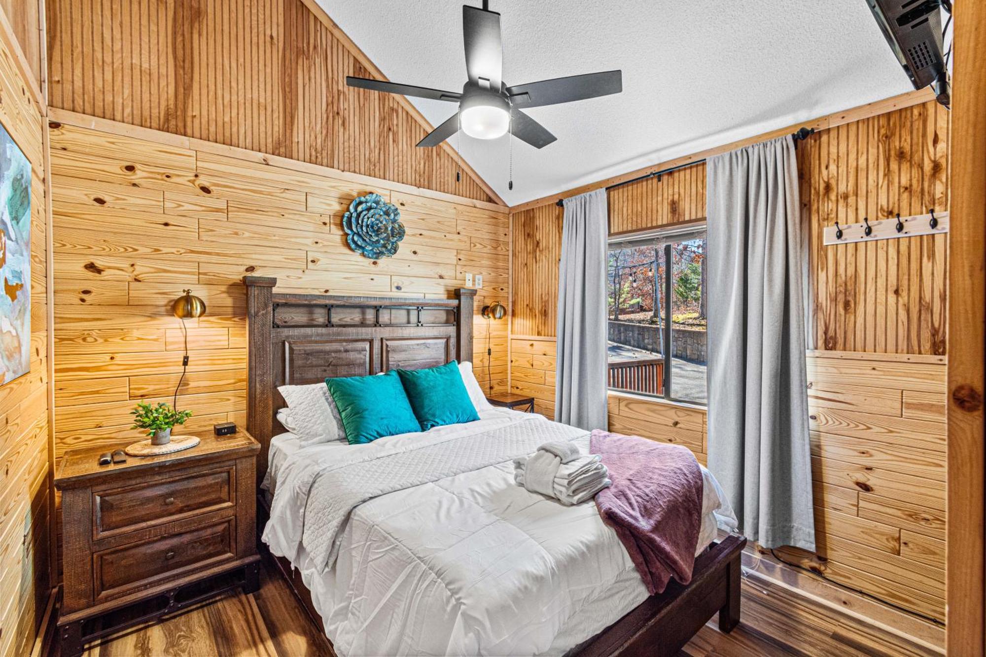 The Family Stone Luxe Cabin Sleeps 12 Hot Tub Dogfriendly Dollywood Pigeon Forge Luaran gambar